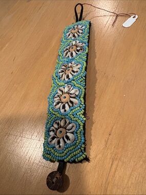 Beaded seashells Floral Bracelet in Turquoise & Lime